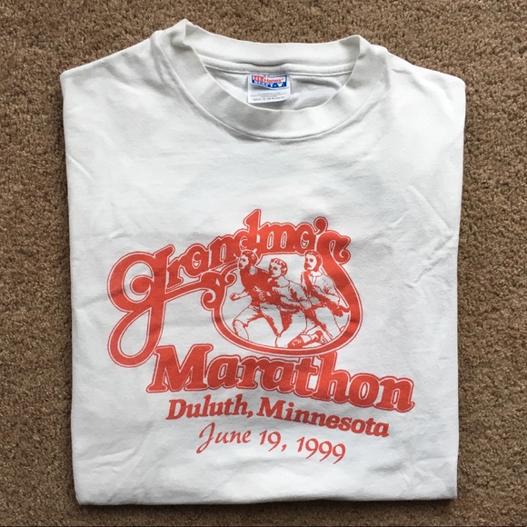 Vintage grandmas marathon medical team tshirt size large